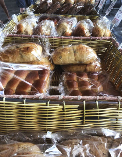 OrigFarmMarket_Vendors_Bread